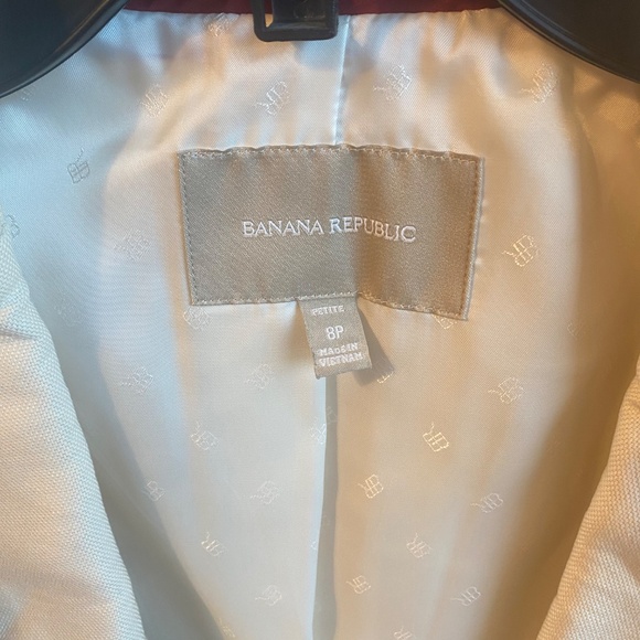 Women’s Banana Republic Blazer. petite, medium. - Picture 6 of 9